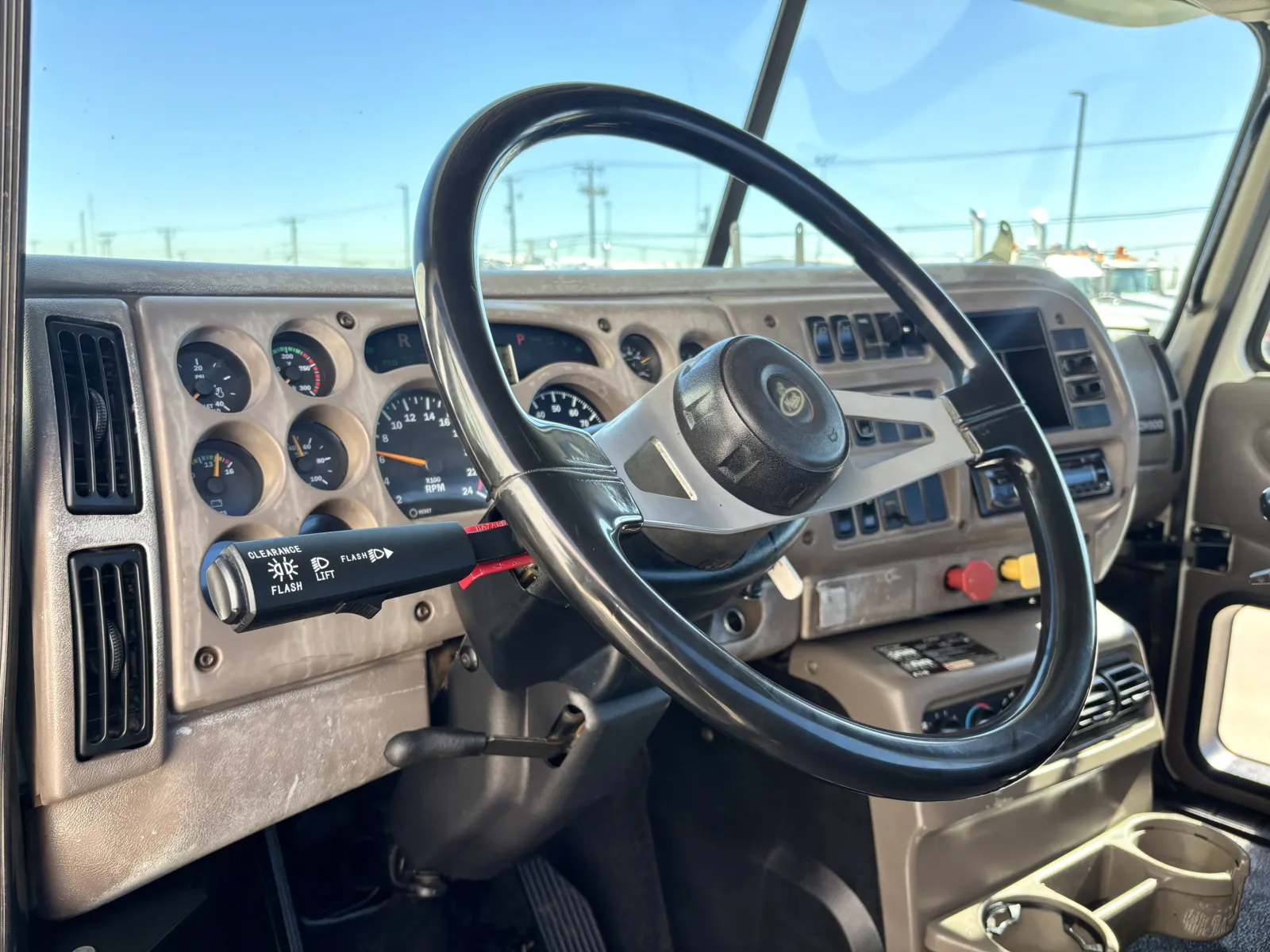 2003 Mack - image 15