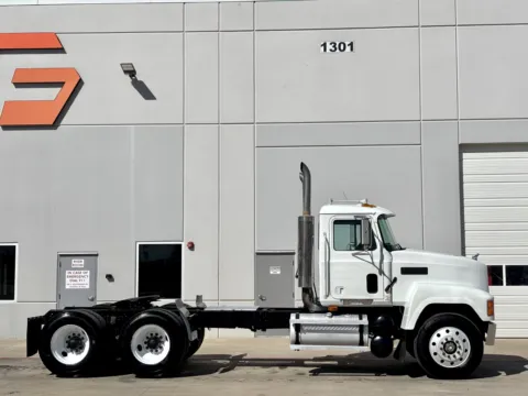 Another view of 2003 MACK CH613 for sale in Hutchins, TX at Forge Truck Centers - Texas