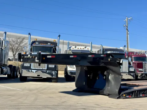 More photos of 2013 LANDOLL RGN at Forge Truck Centers - Texas, TX