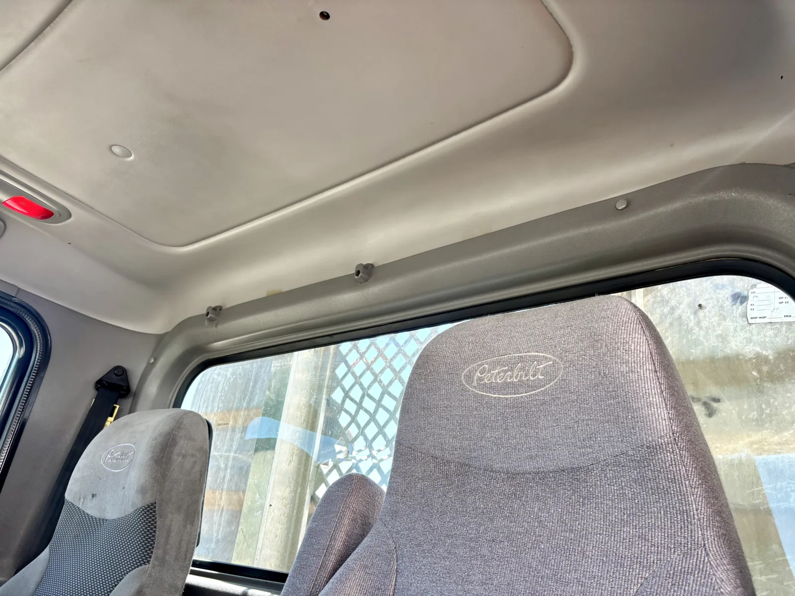 2009 Peterbilt - image 20