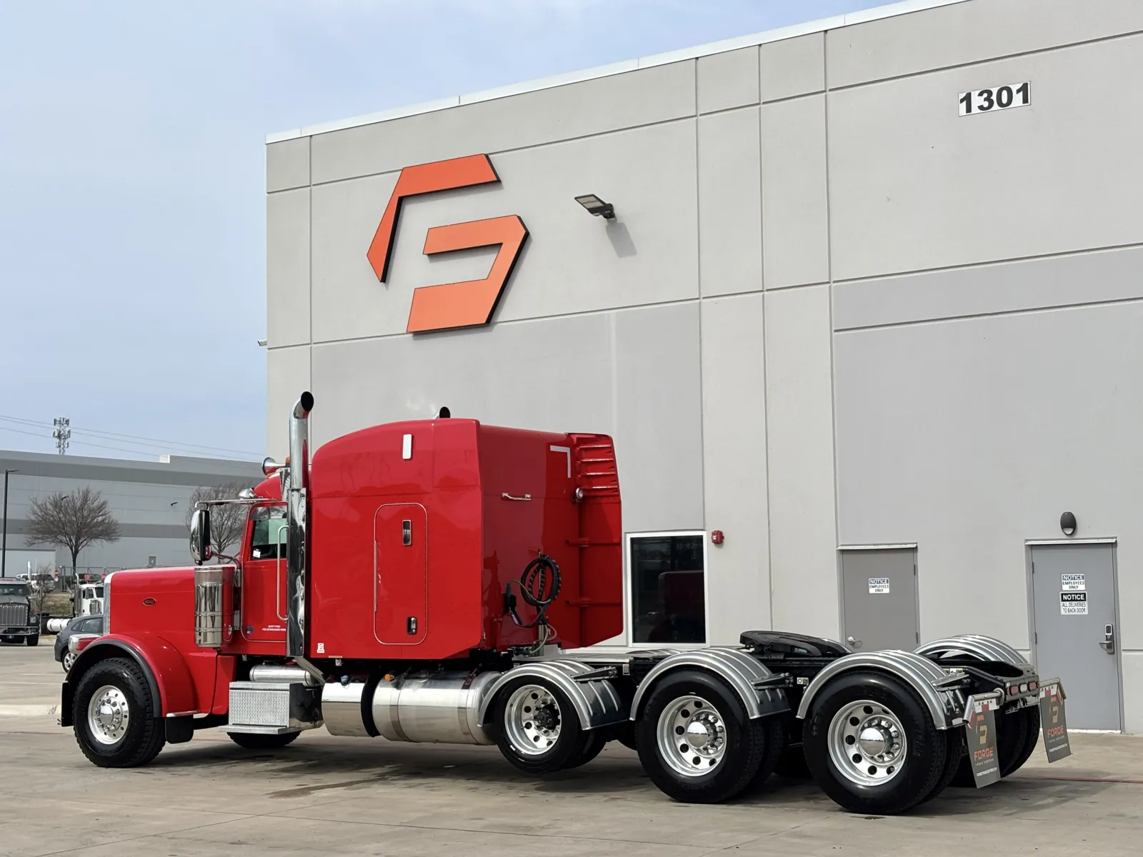 2024 Peterbilt 389 - image 6