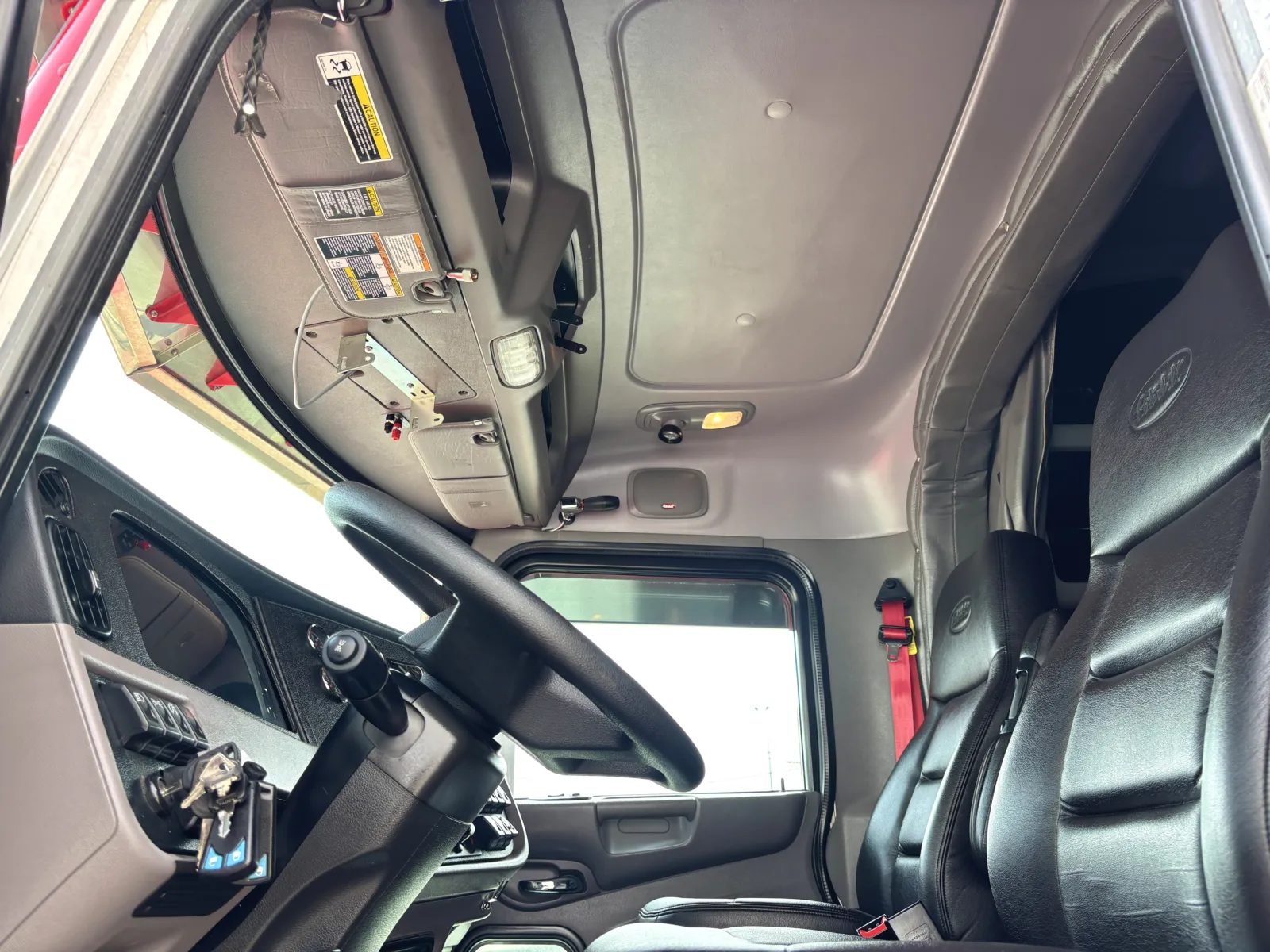 2024 Peterbilt 389 - image 14