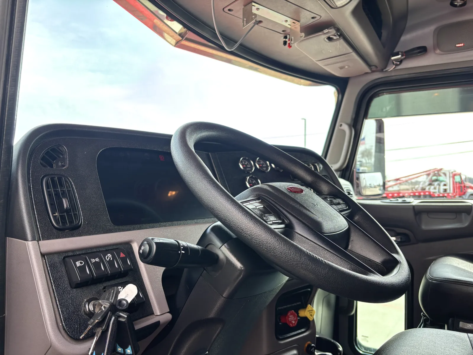 2024 Peterbilt 389 - image 15