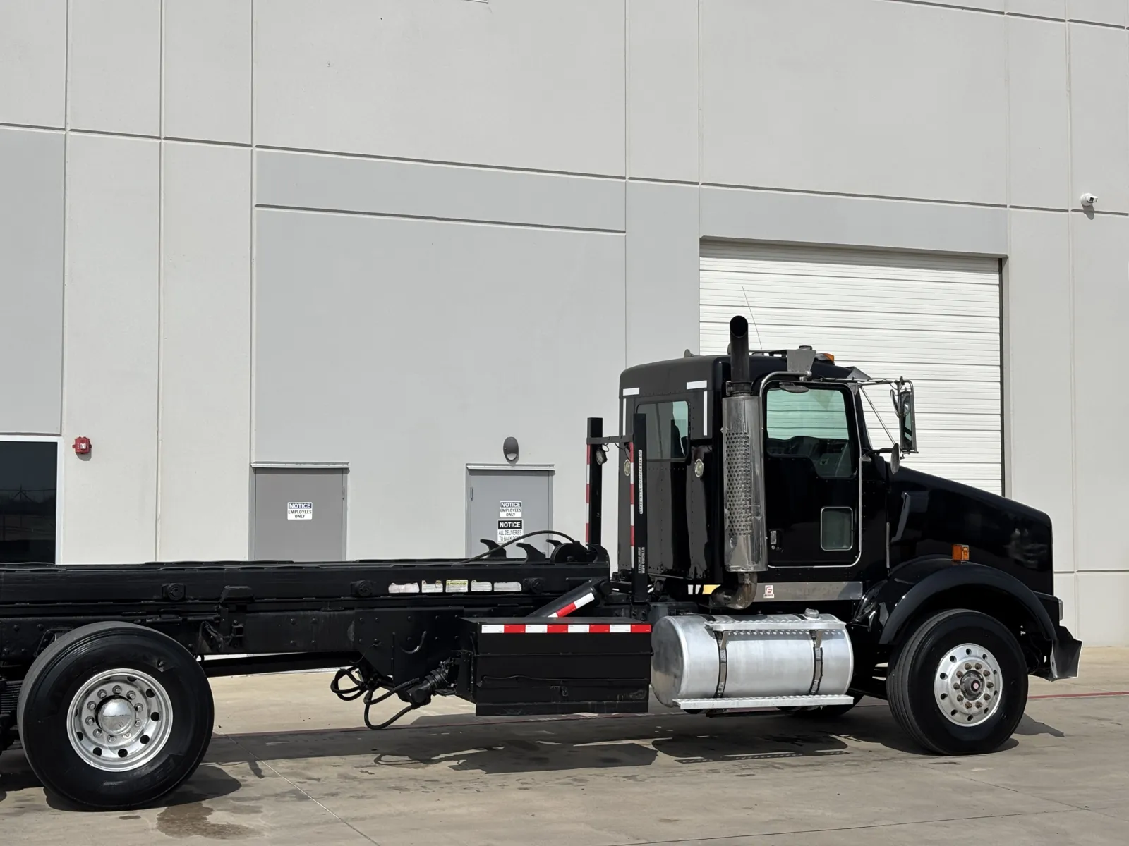 2005 Kenworth T800 - image 7