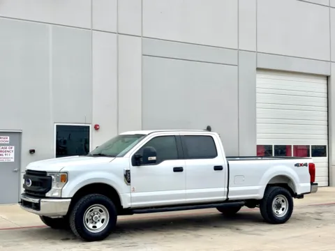 Photos of 2022 FORD F350 for sale in Hutchins, TX at Forge Truck Centers - Texas