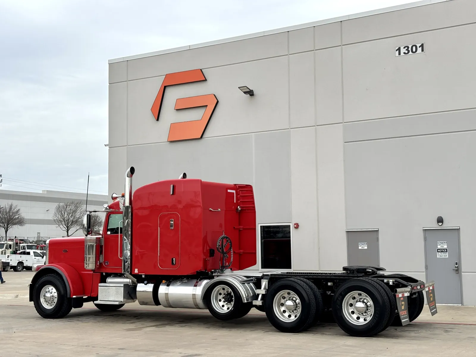 2024 Peterbilt 389 - image 6