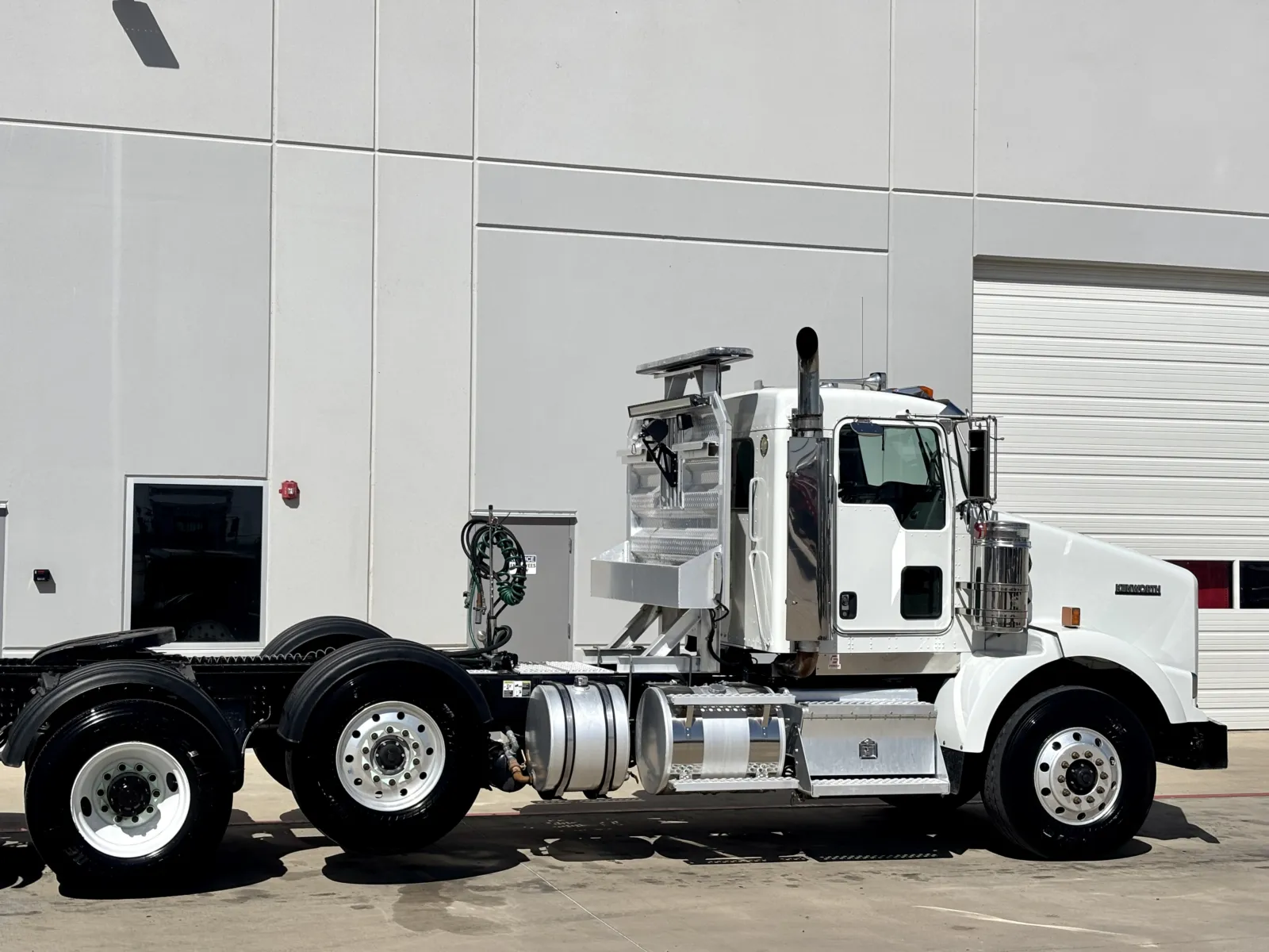 2018 Kenworth T800 - image 7