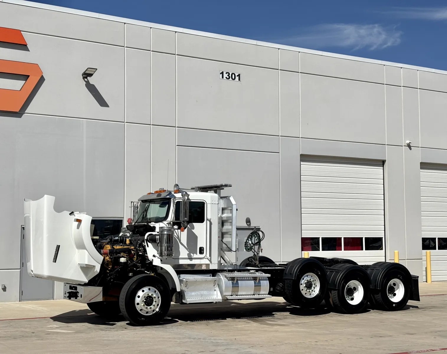 2018 Kenworth T800 - image 10