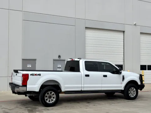 More photos of 2022 FORD F250 at Forge Truck Centers - Texas, TX