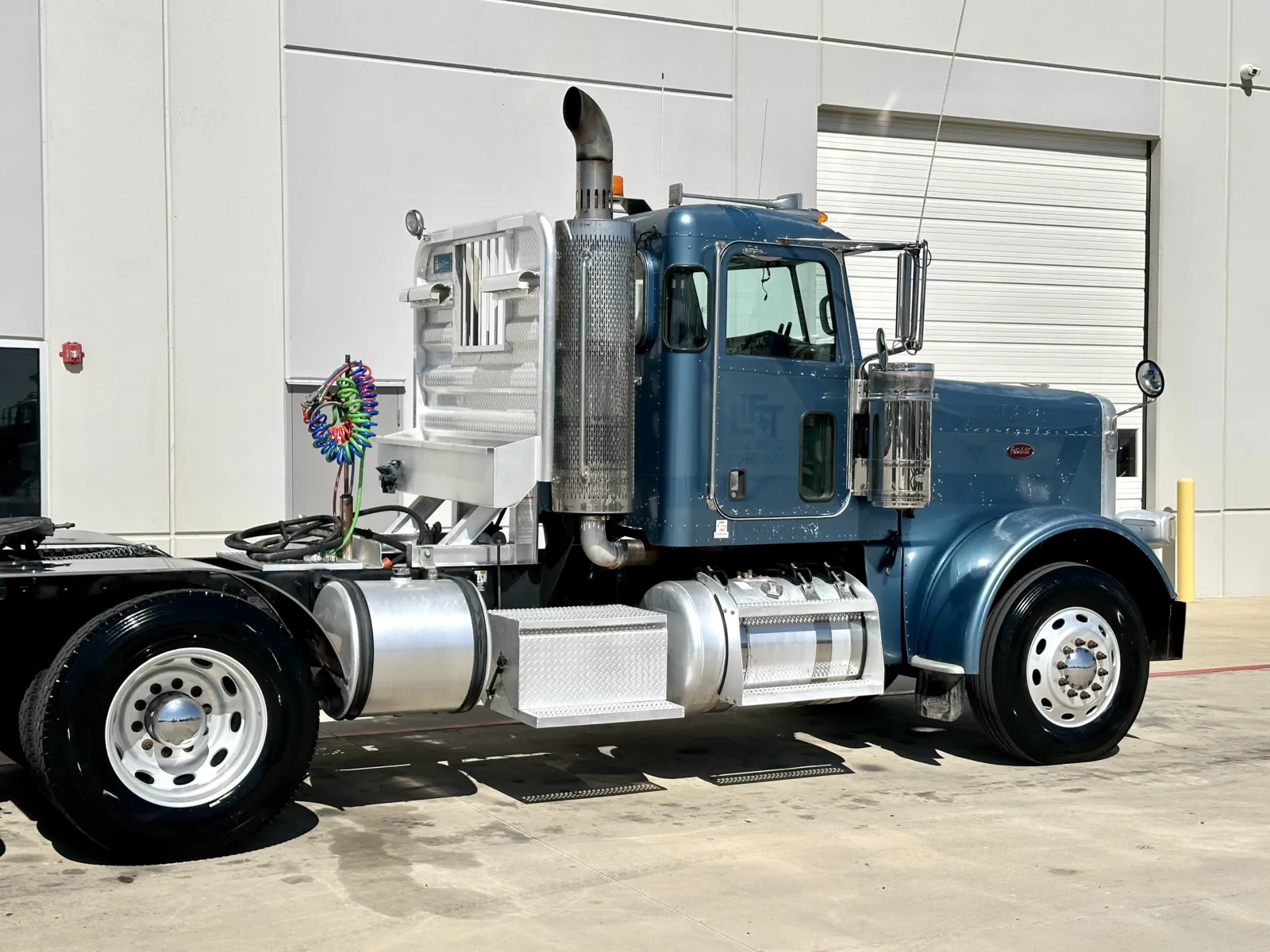2009 Peterbilt - image 7