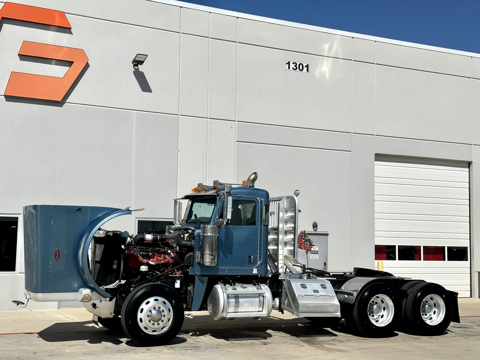 2009 Peterbilt - image 10