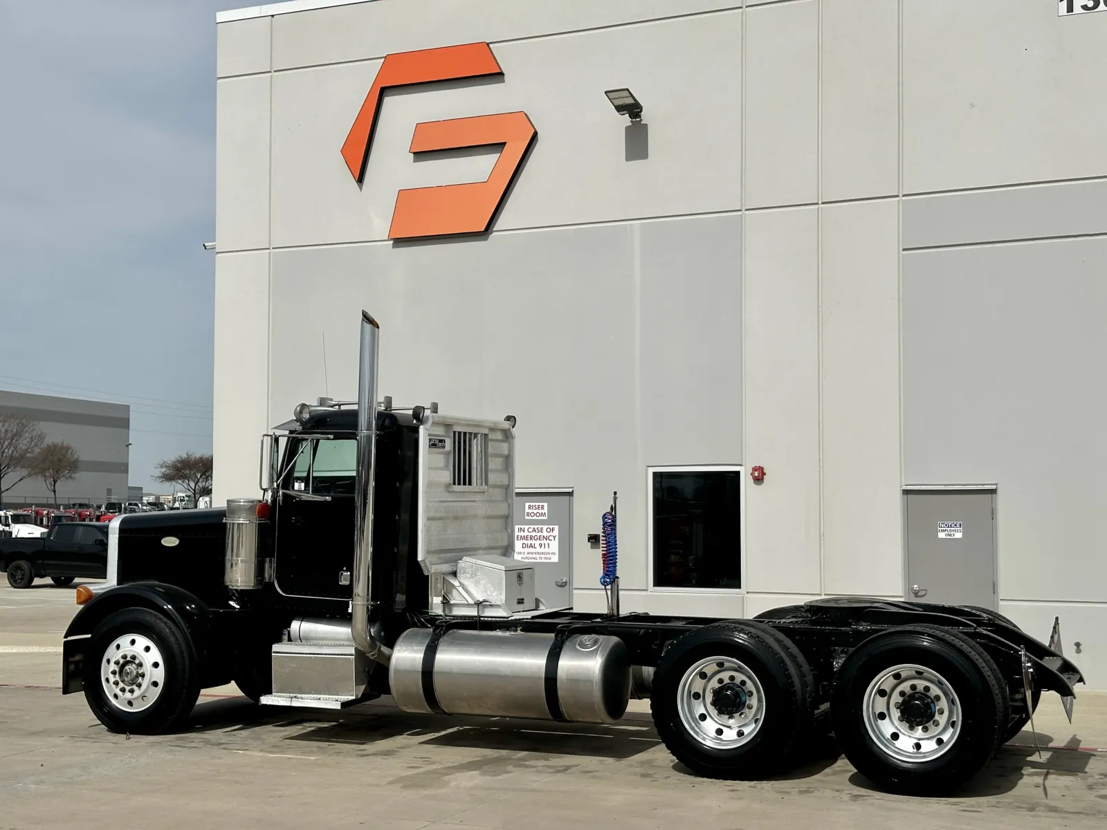 1996 Peterbilt - image 6