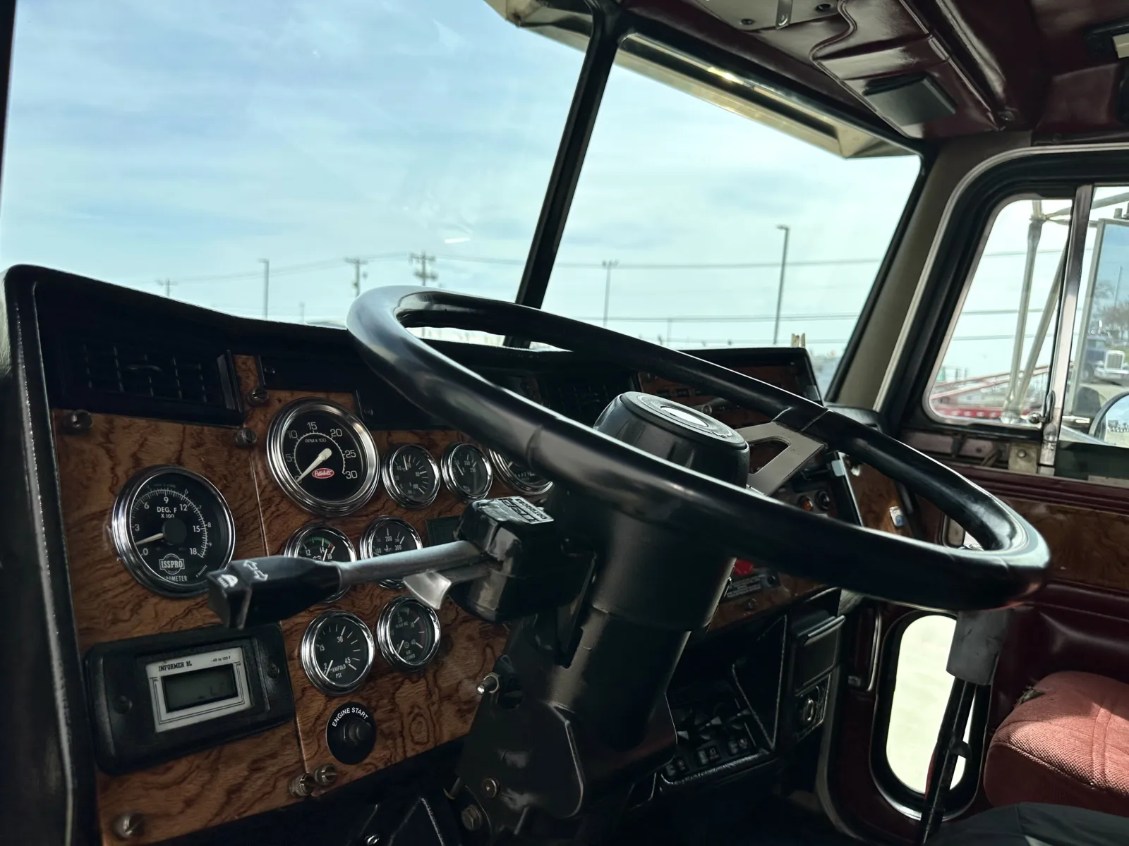 1996 Peterbilt - image 15