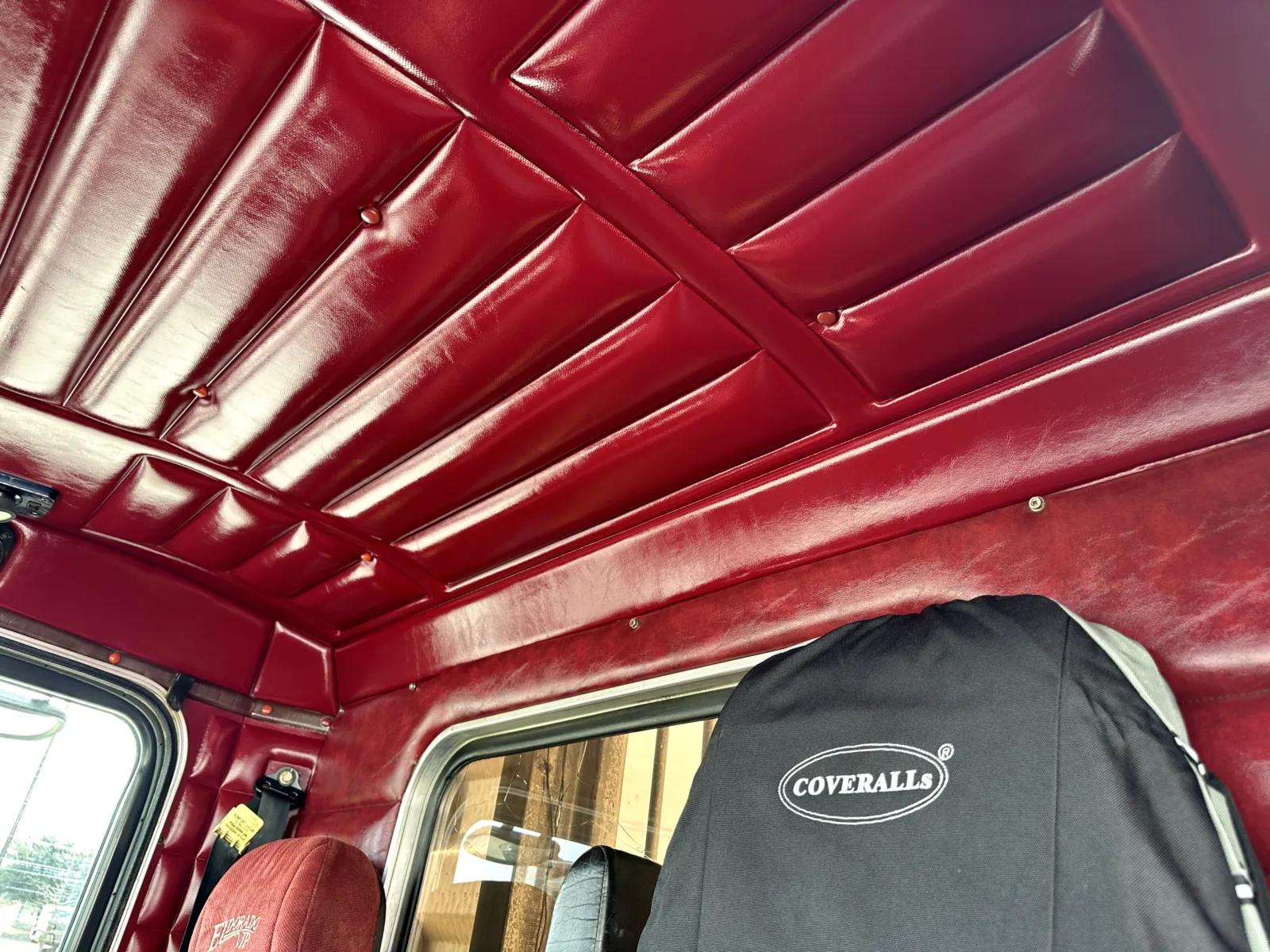 1996 Peterbilt - image 19