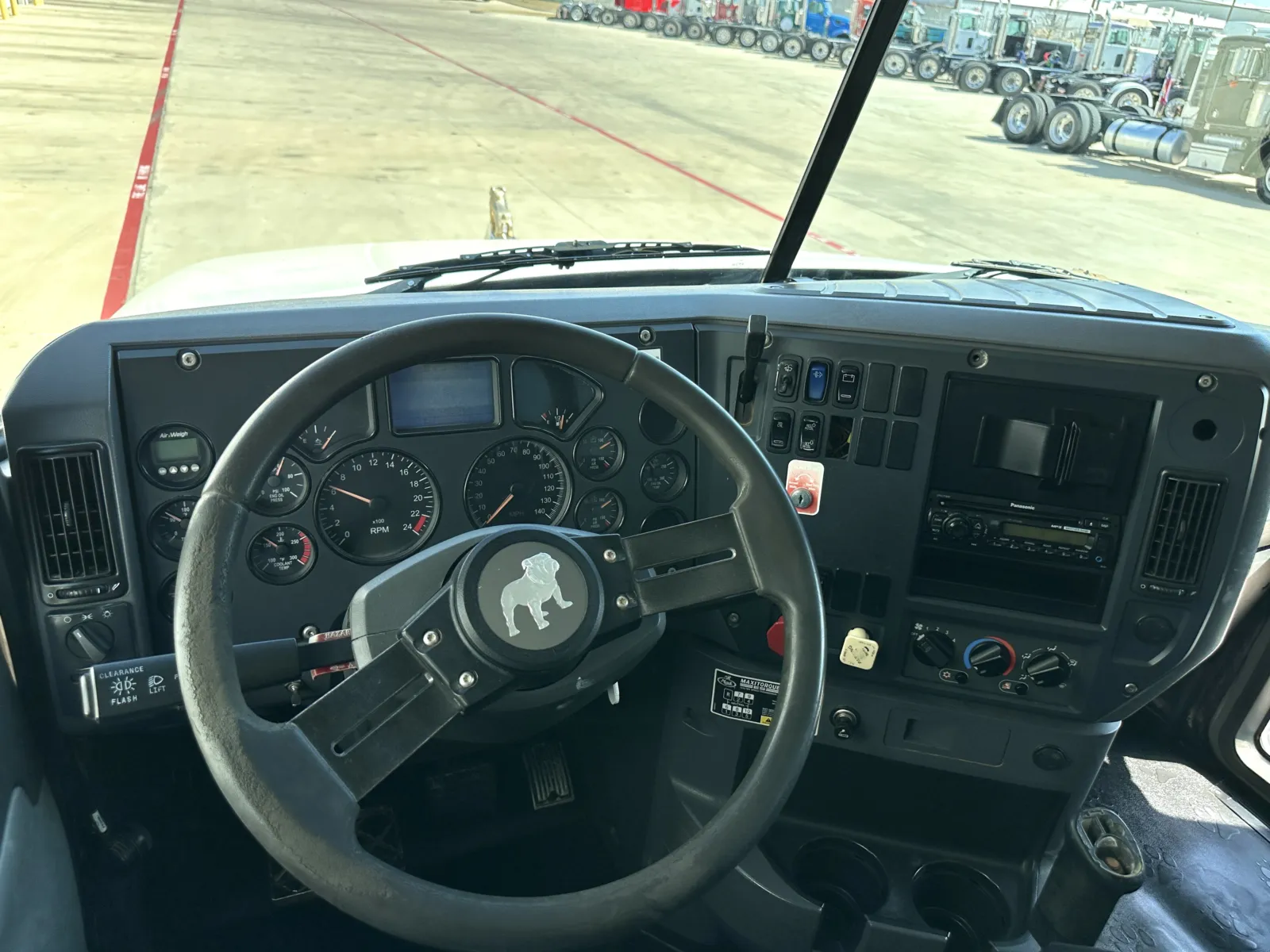 2013 Mack - image 17