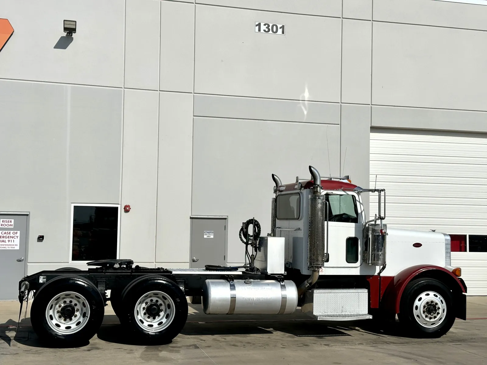 2006 Peterbilt - image 5
