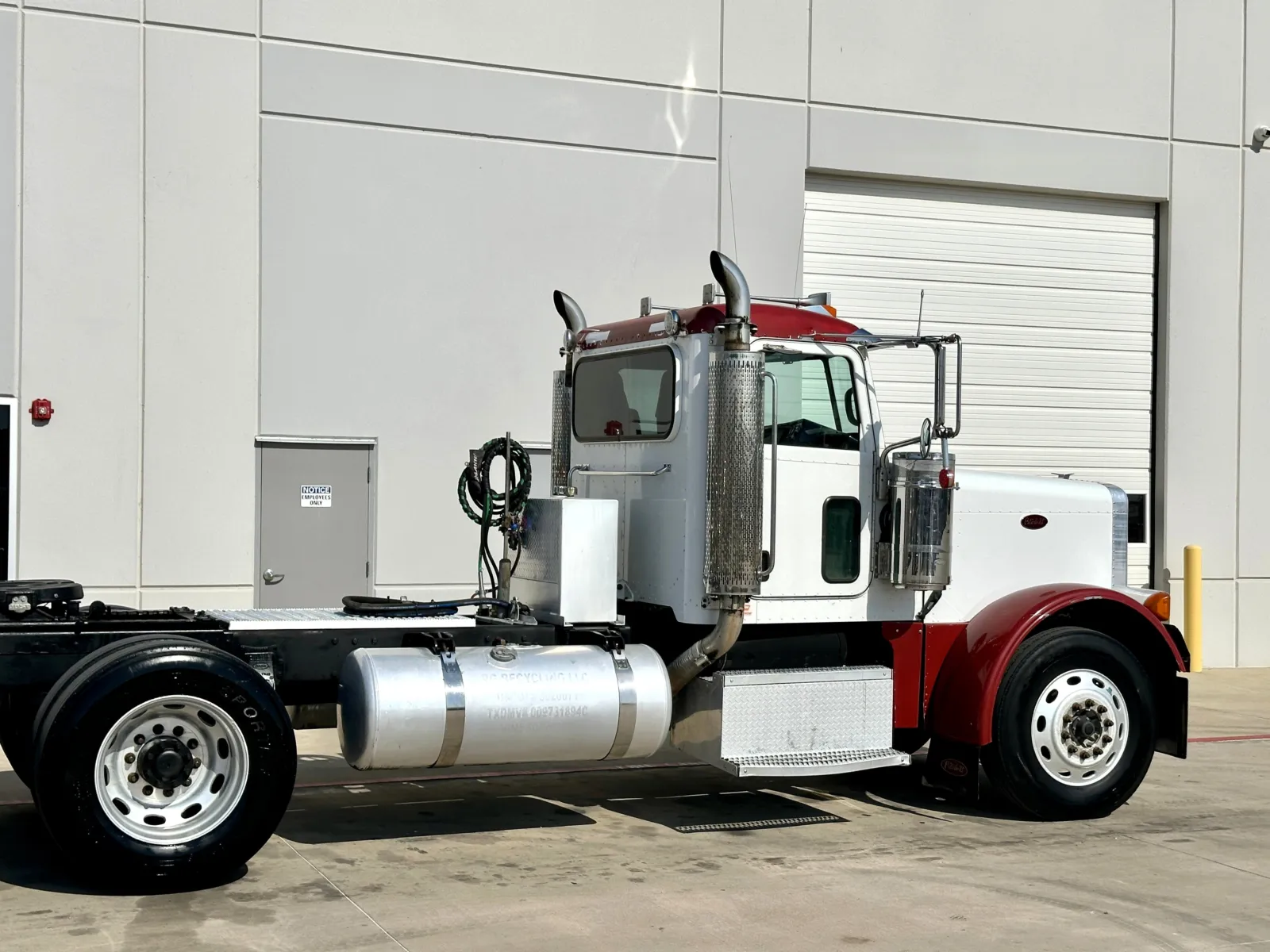 2006 Peterbilt - image 7