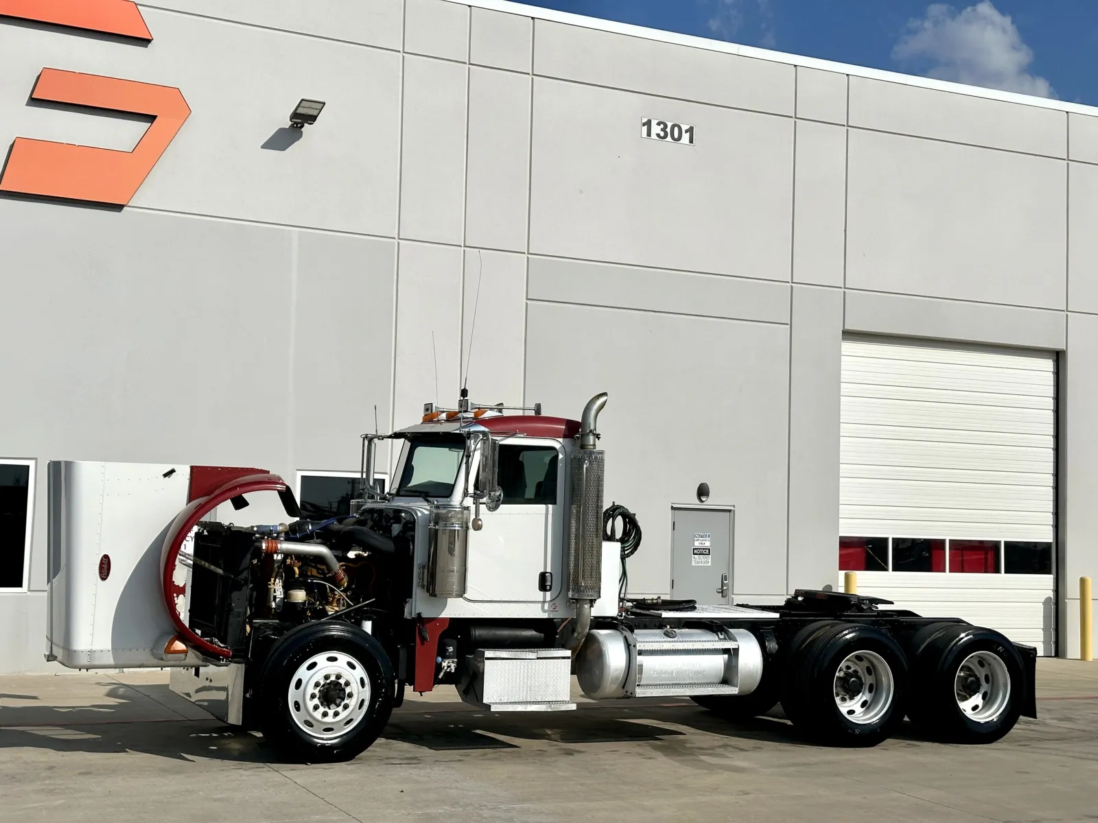 2006 Peterbilt - image 10