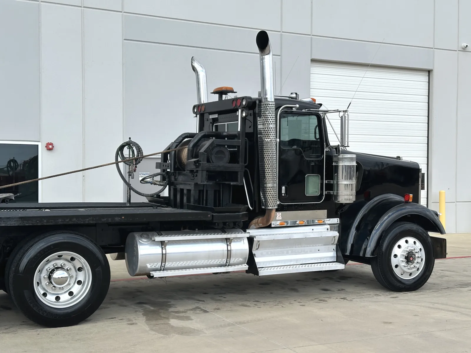 2009 Kenworth W900 - image 7