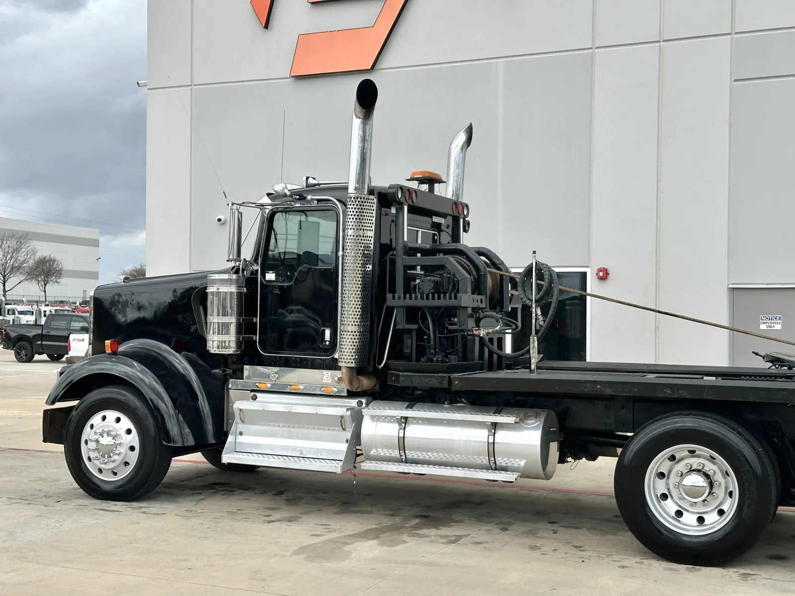 2009 Kenworth W900 - image 8