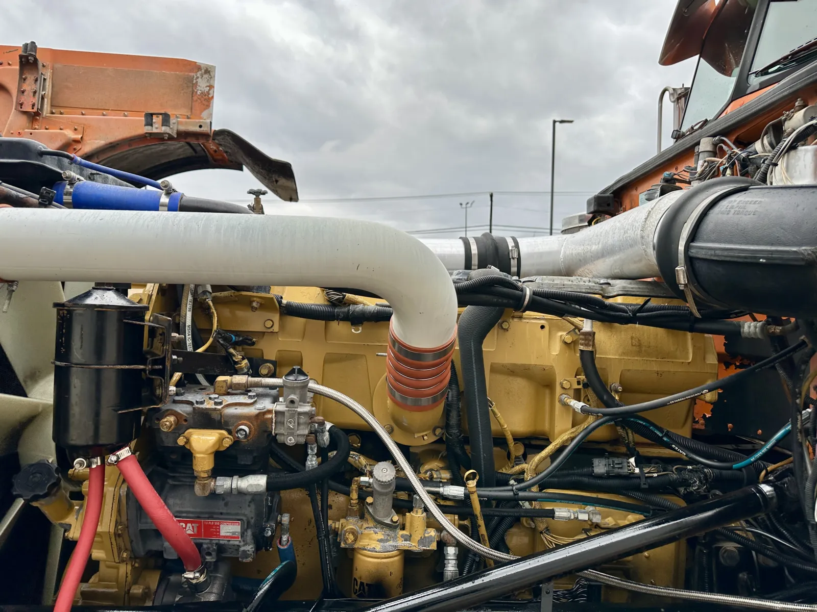 1999 Peterbilt - image 11