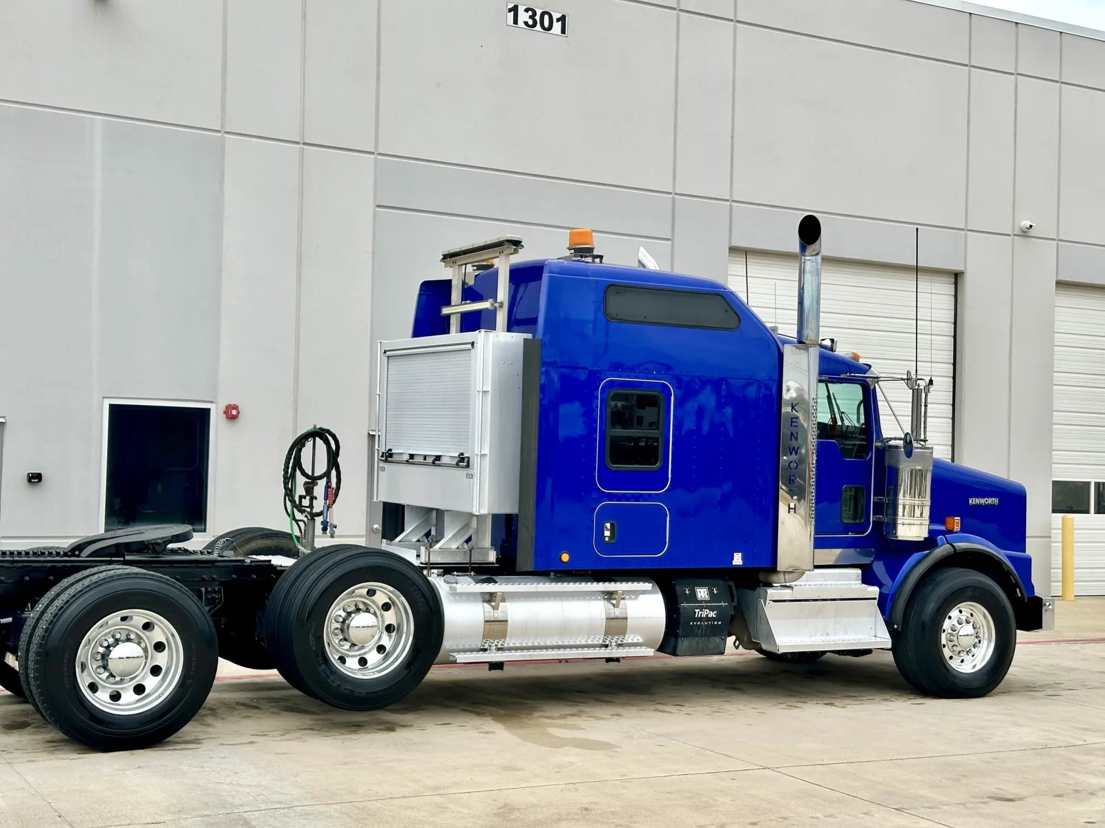 2021 Kenworth T800 - image 7