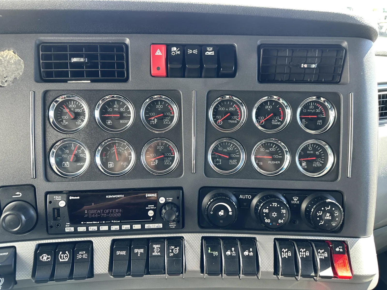 2022 Kenworth W990 - image 18