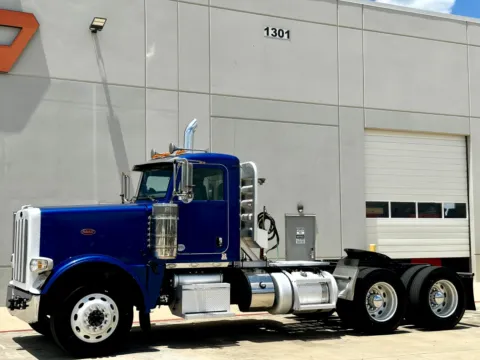 Photos of 2019 PETERBILT 389 for sale in Hutchins, TX at Forge Truck Centers - Texas