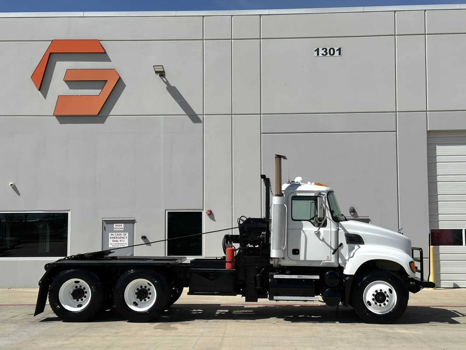 2006 Mack Granite - image 3