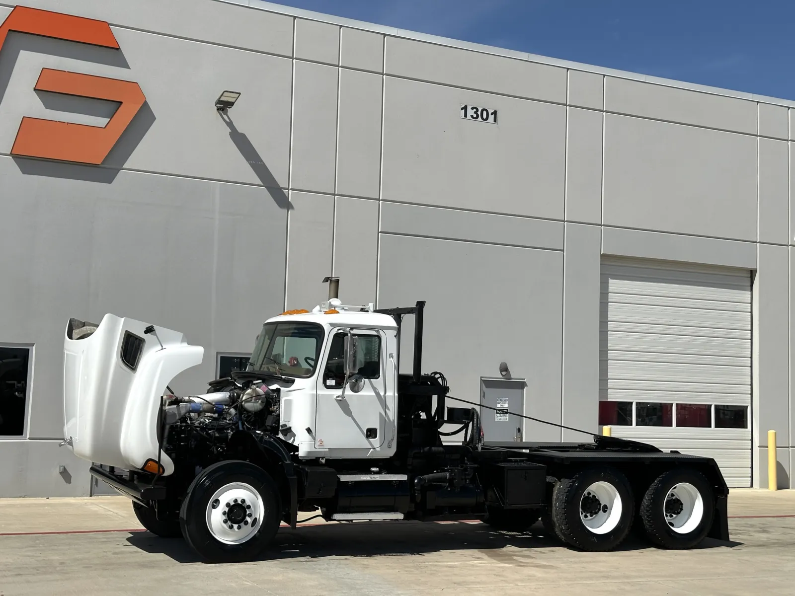 2006 Mack Granite - image 10