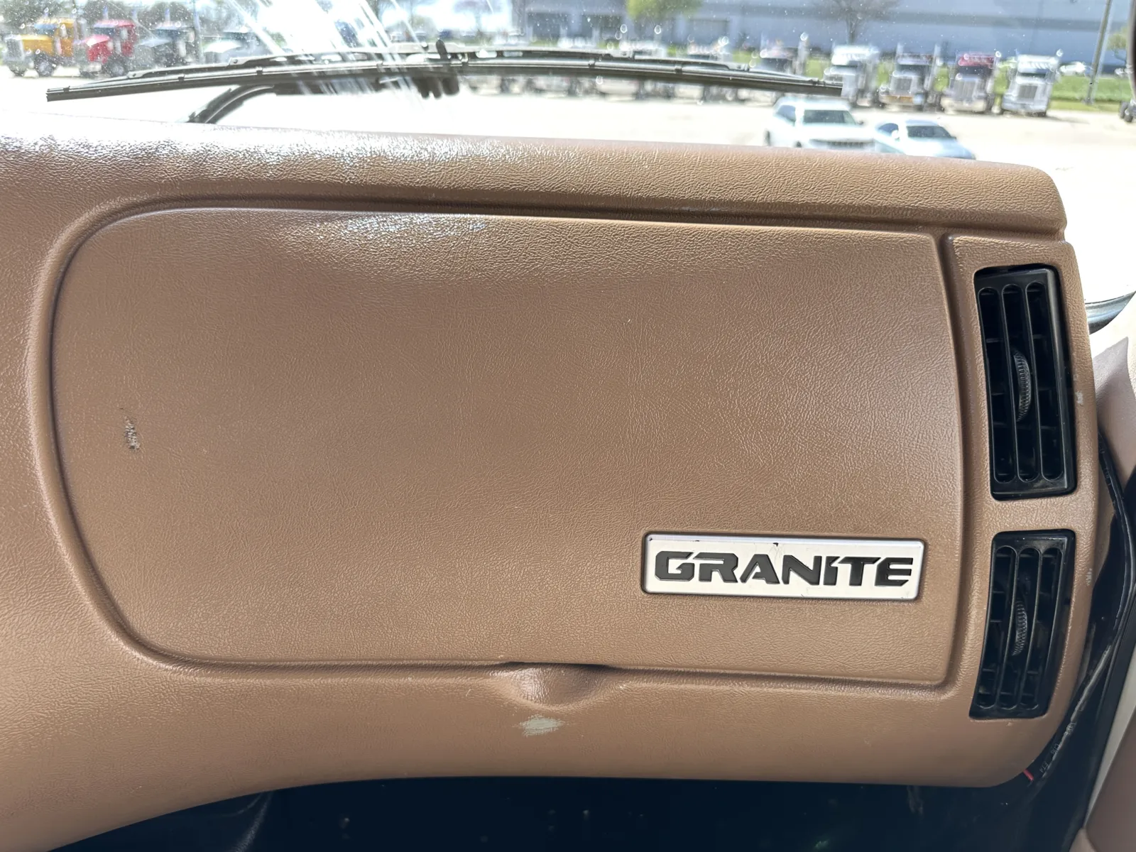 2006 Mack Granite - image 18
