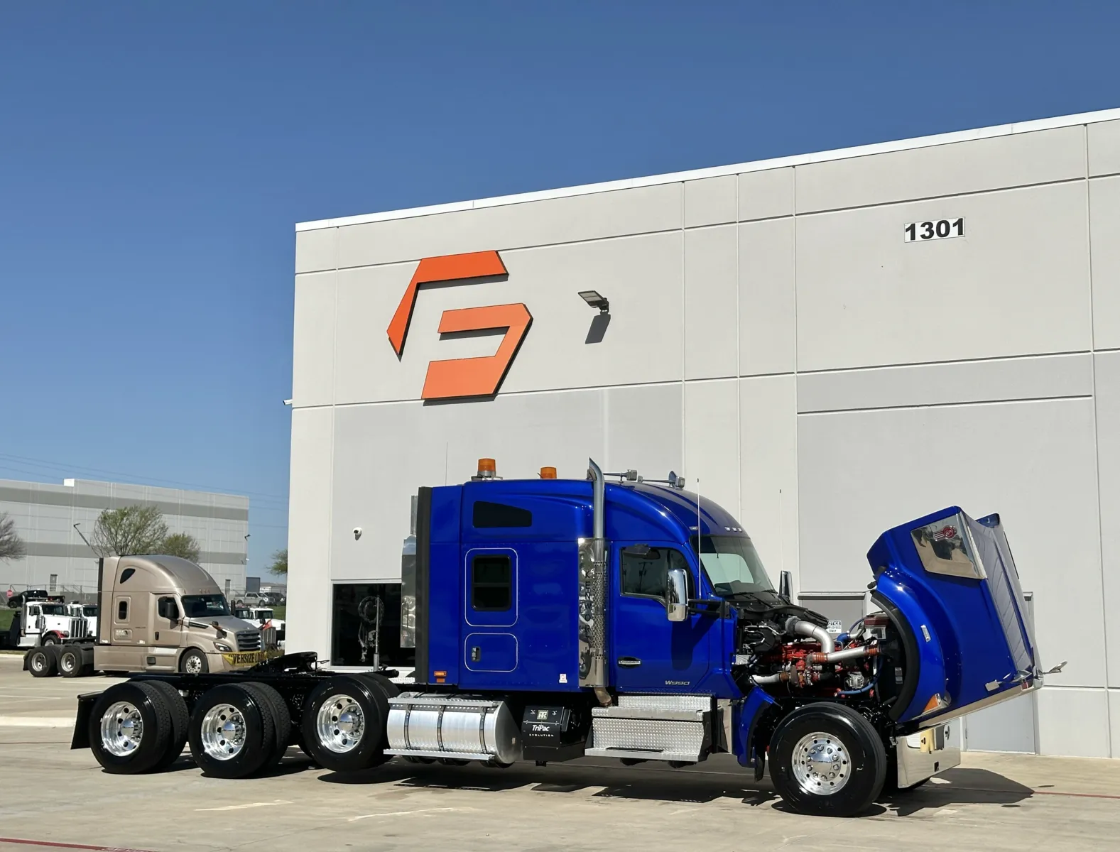 2022 Kenworth W990 - image 9