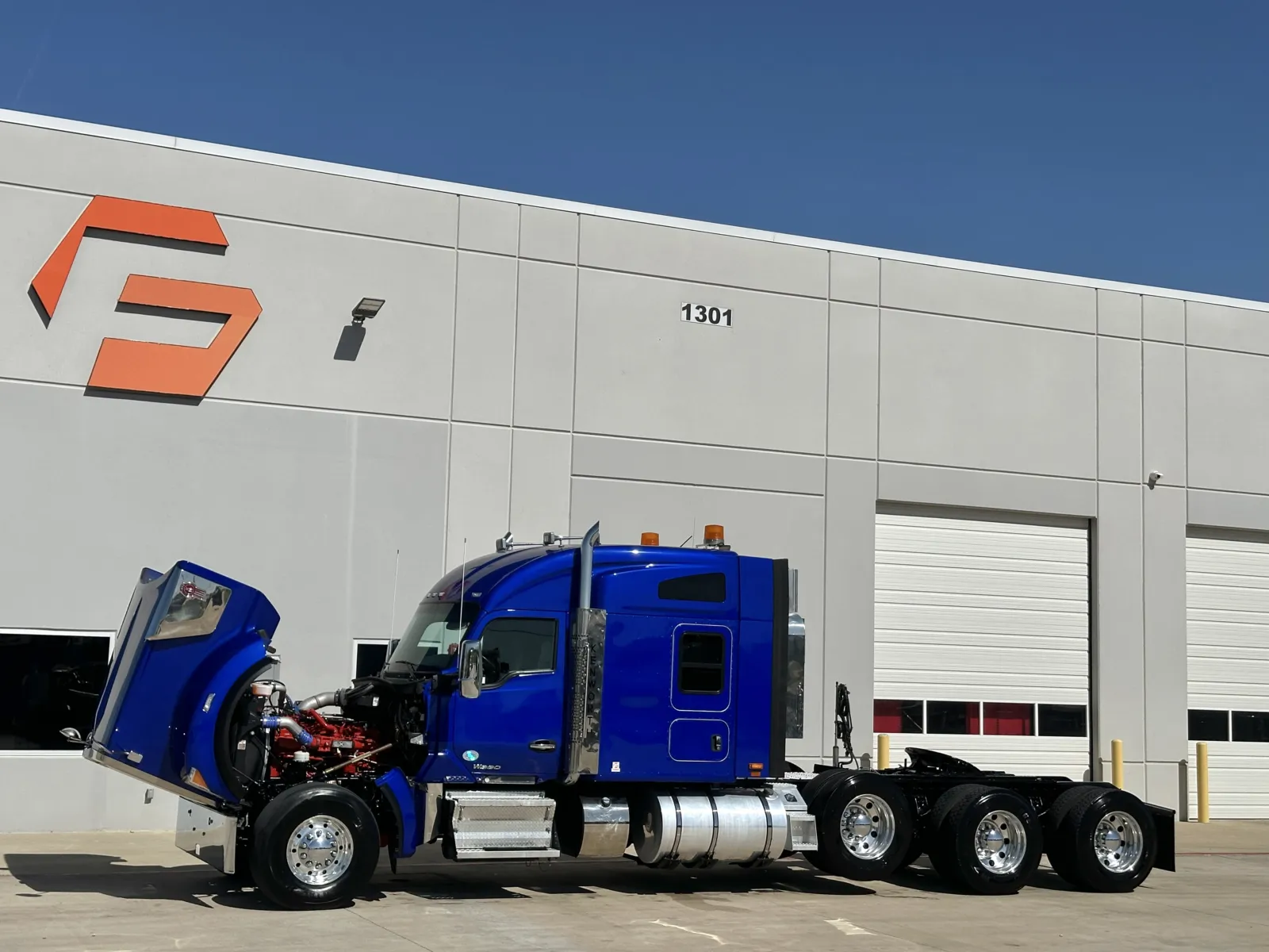 2022 Kenworth W990 - image 10