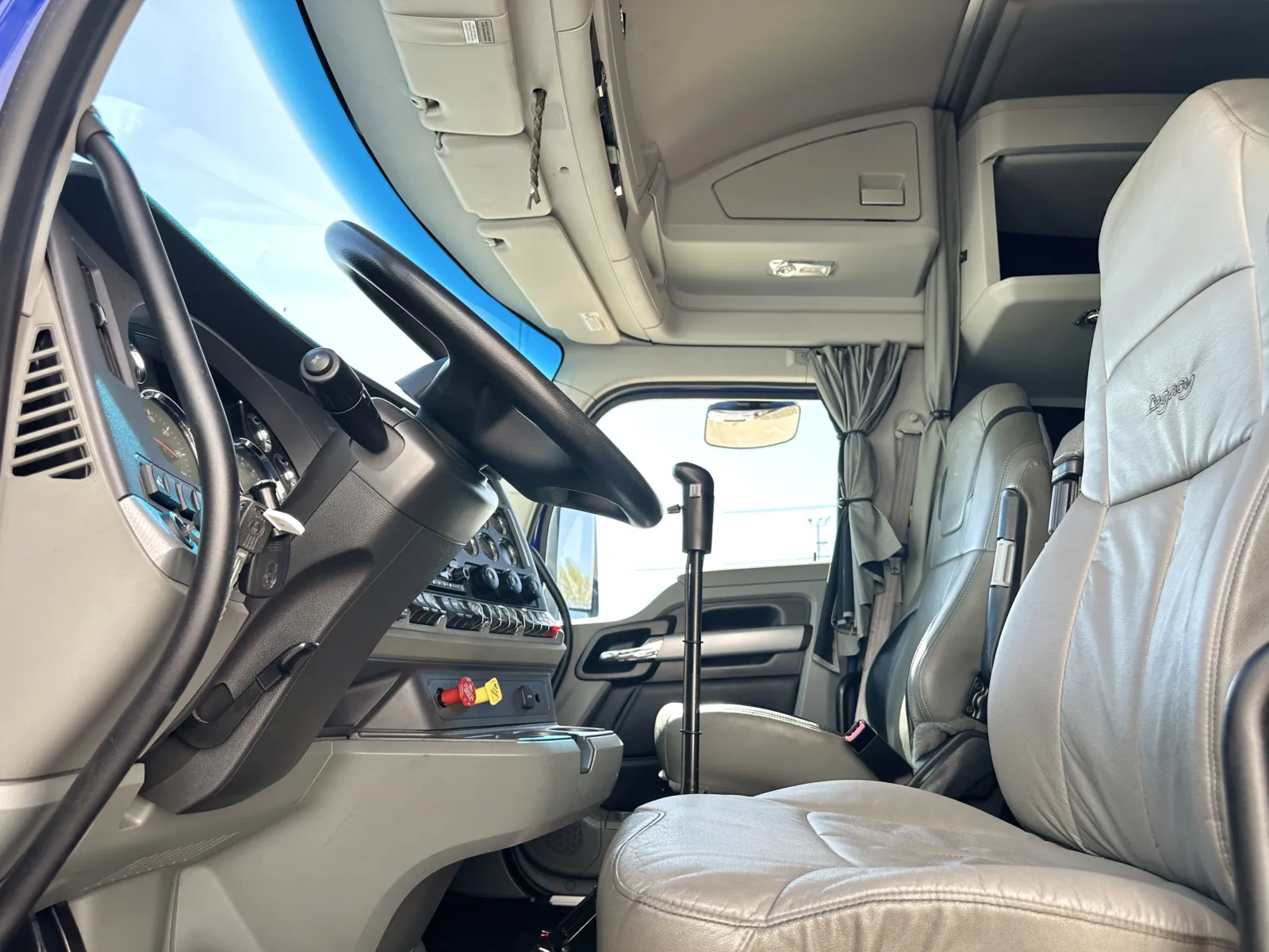 2022 Kenworth W990 - image 14