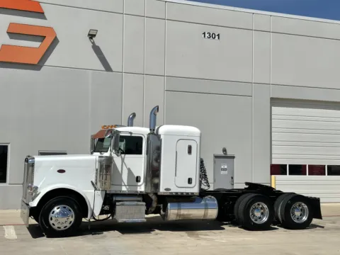 Photos of 2008 PETERBILT 388 for sale in Hutchins, TX at Forge Truck Centers - Texas