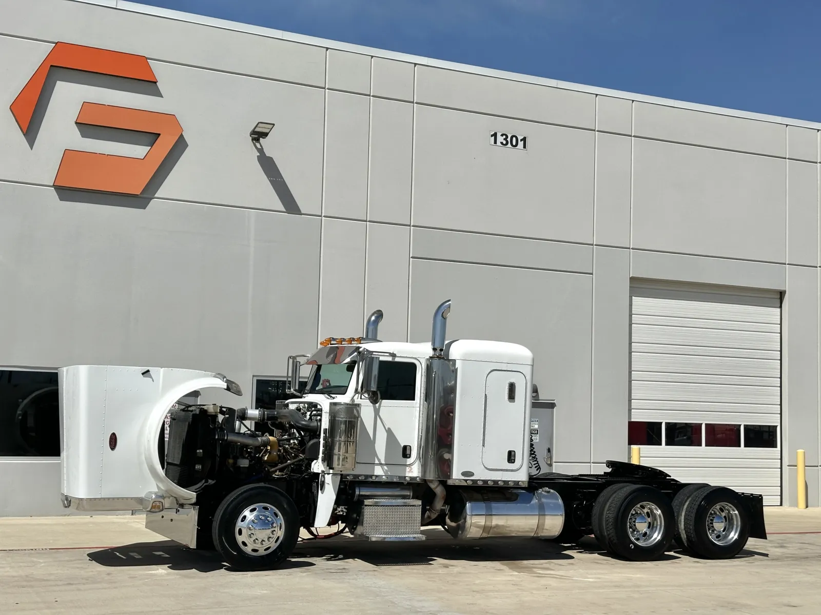 2008 Peterbilt - image 10