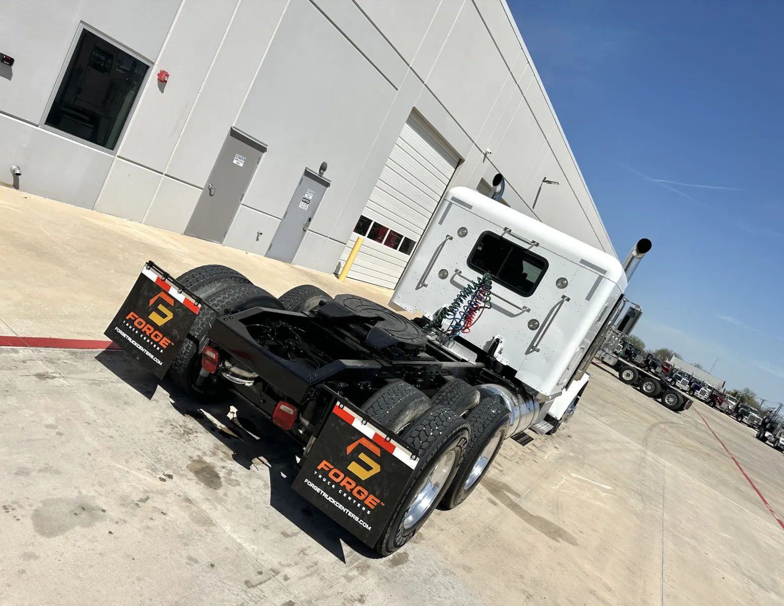 2008 Peterbilt - image 11