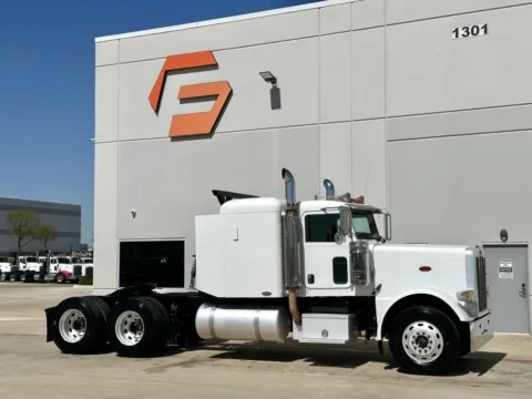 2008 PETERBILT 388 for sale in Hutchins, TX