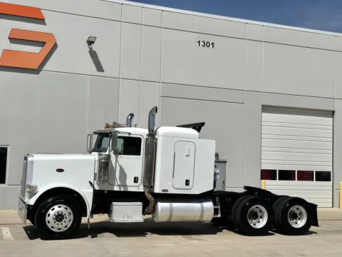 Photos of 2008 PETERBILT 388 for sale in Hutchins, TX at Forge Truck Centers - Texas