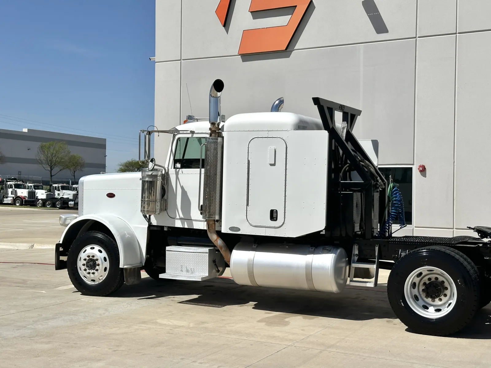 2008 Peterbilt - image 8