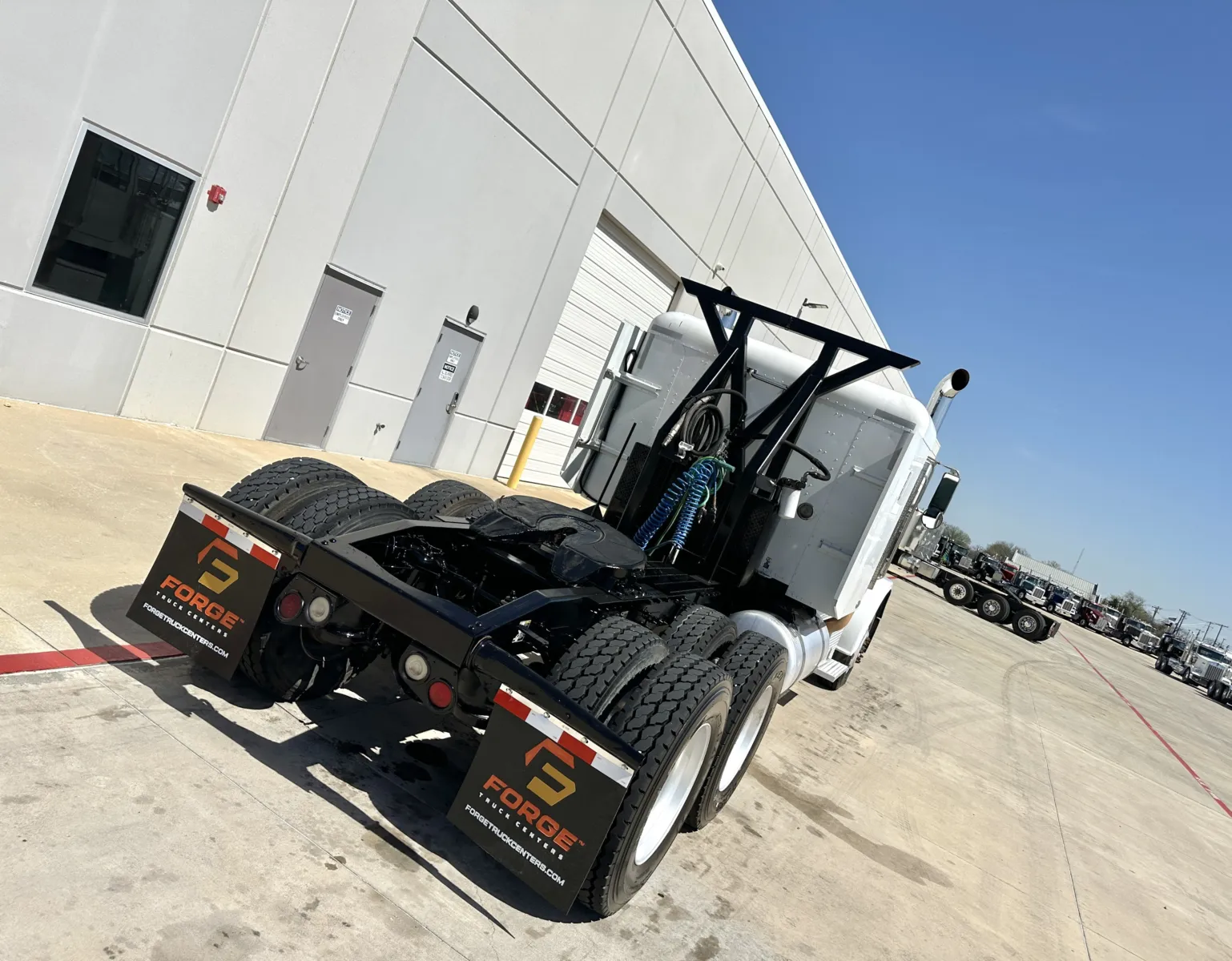 2008 Peterbilt - image 11