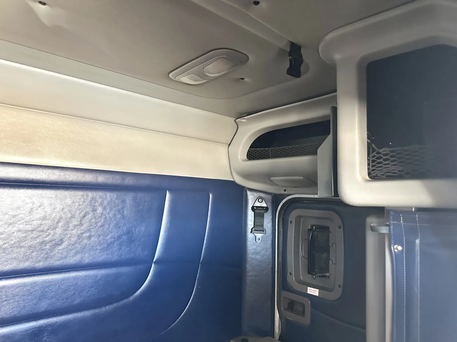 2008 Peterbilt - image 24