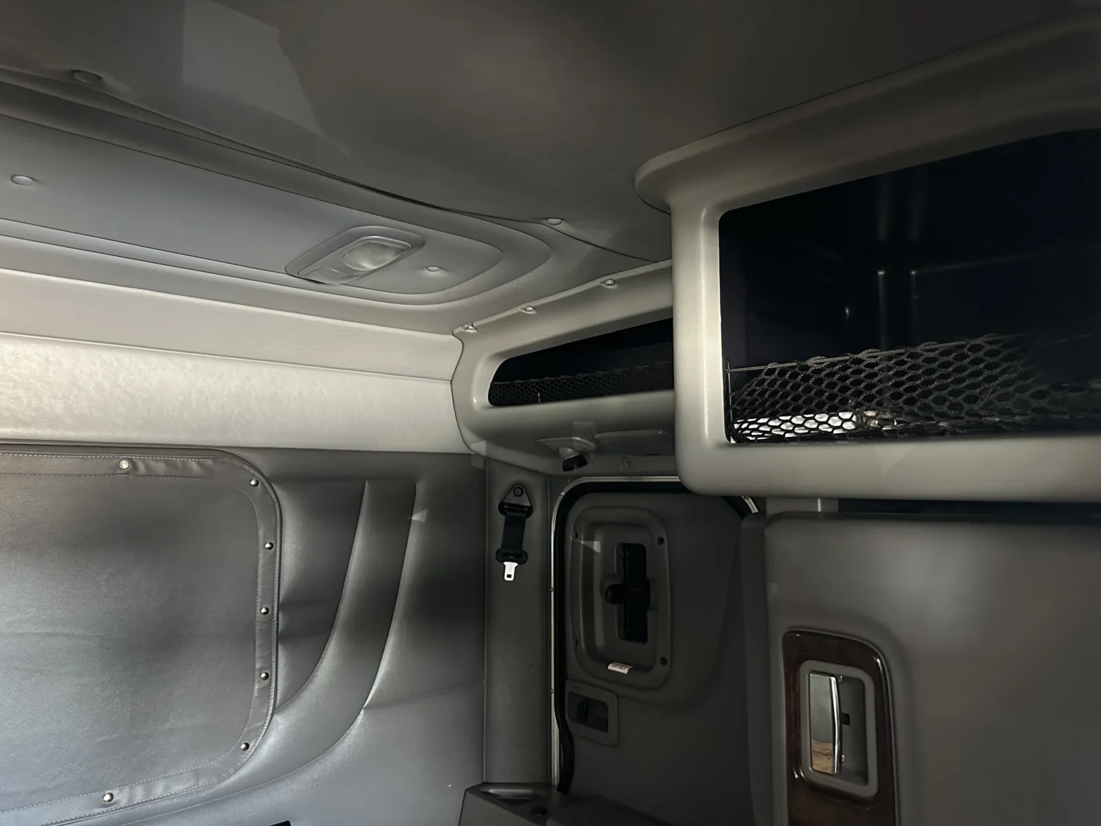 2020 Peterbilt - image 24