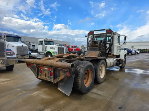 Another view of 2013 MACK PINNACLE for sale in Hutchins, TX at Forge Truck Centers - Texas