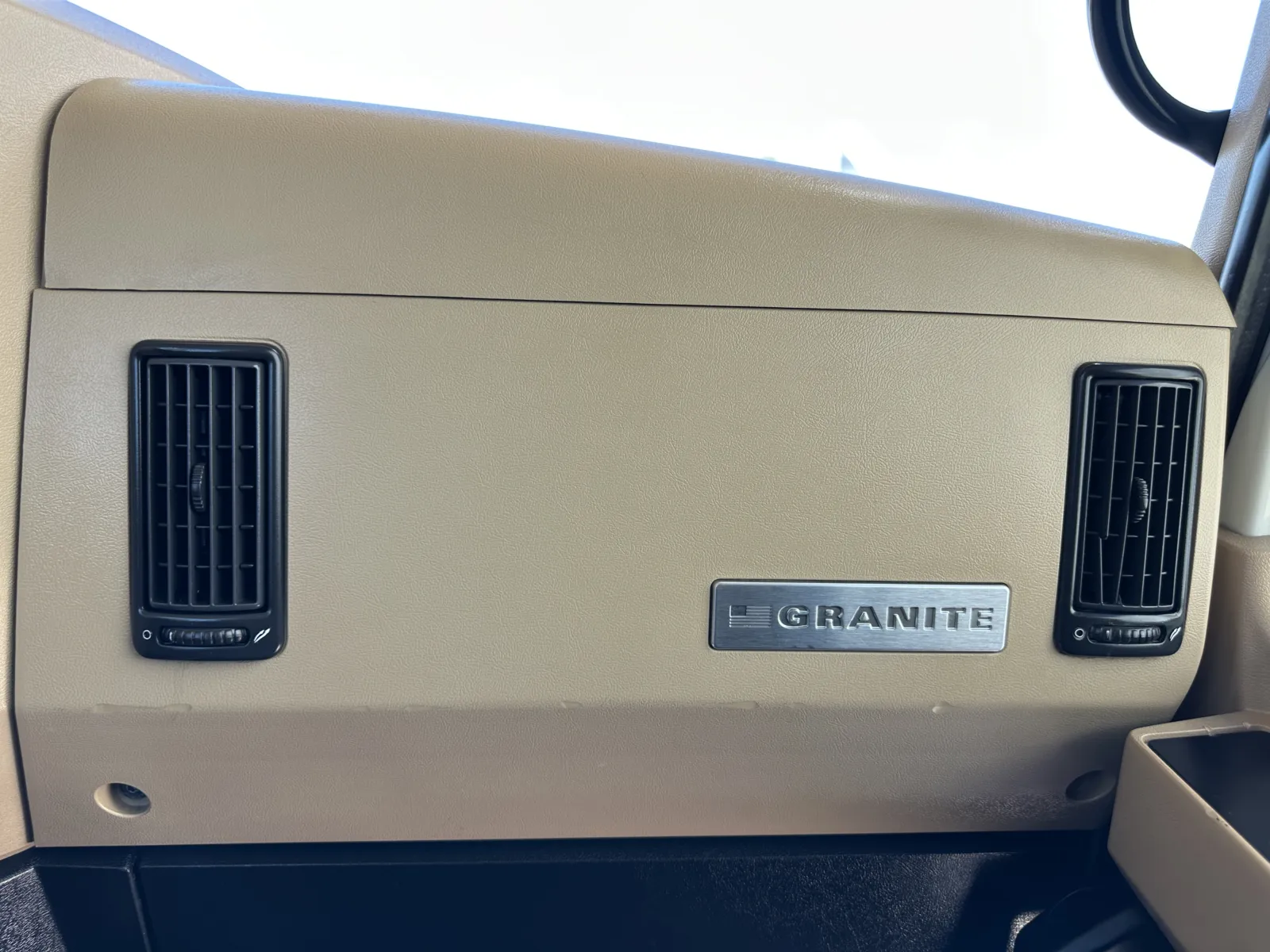 2019 Mack Granite - image 18