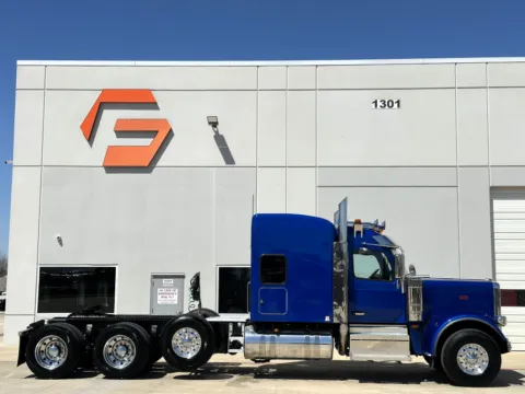 Another view of 2025 PETERBILT 589 for sale in Hutchins, TX at Forge Truck Centers - Texas