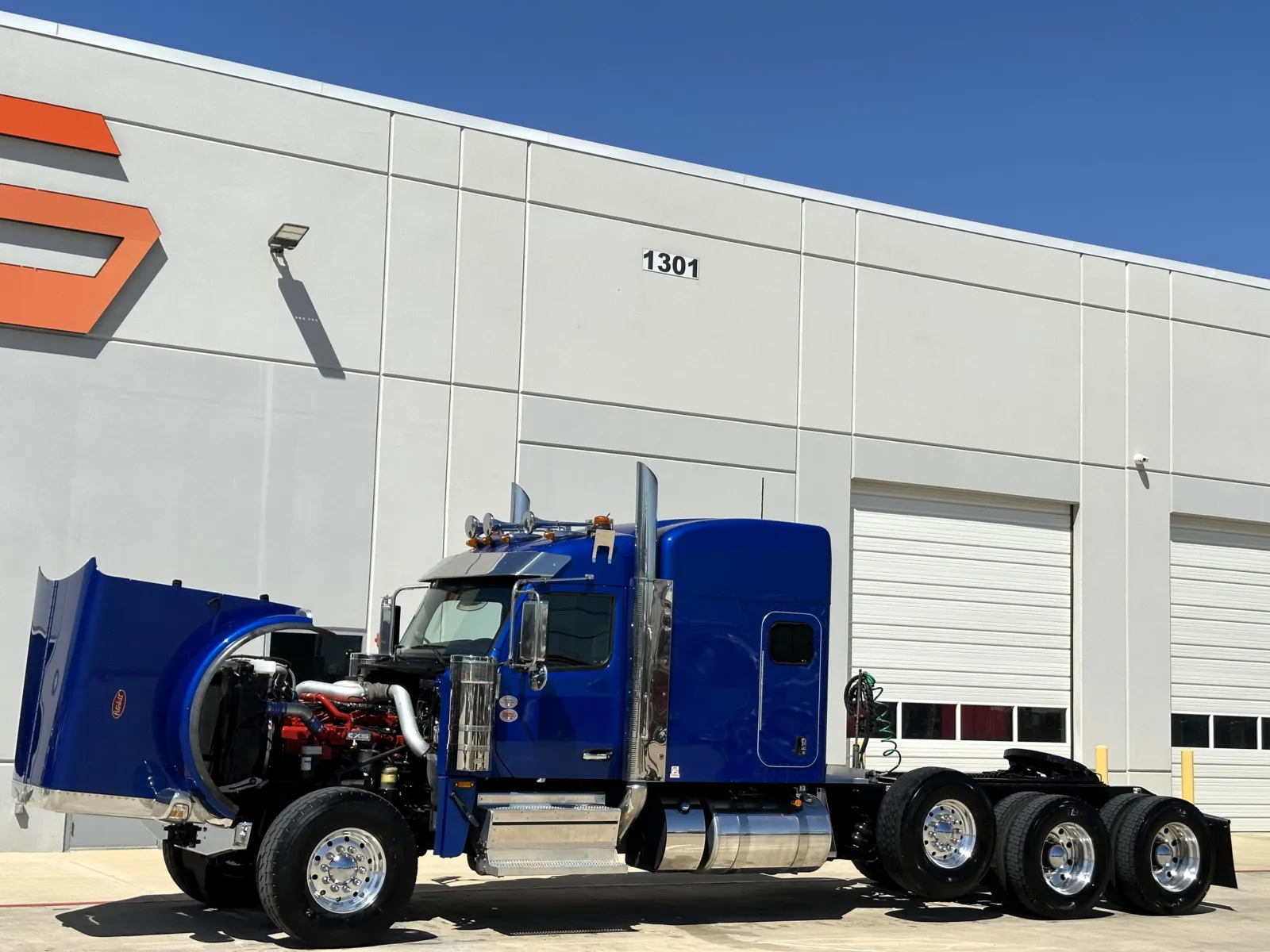 2025 Peterbilt - image 10