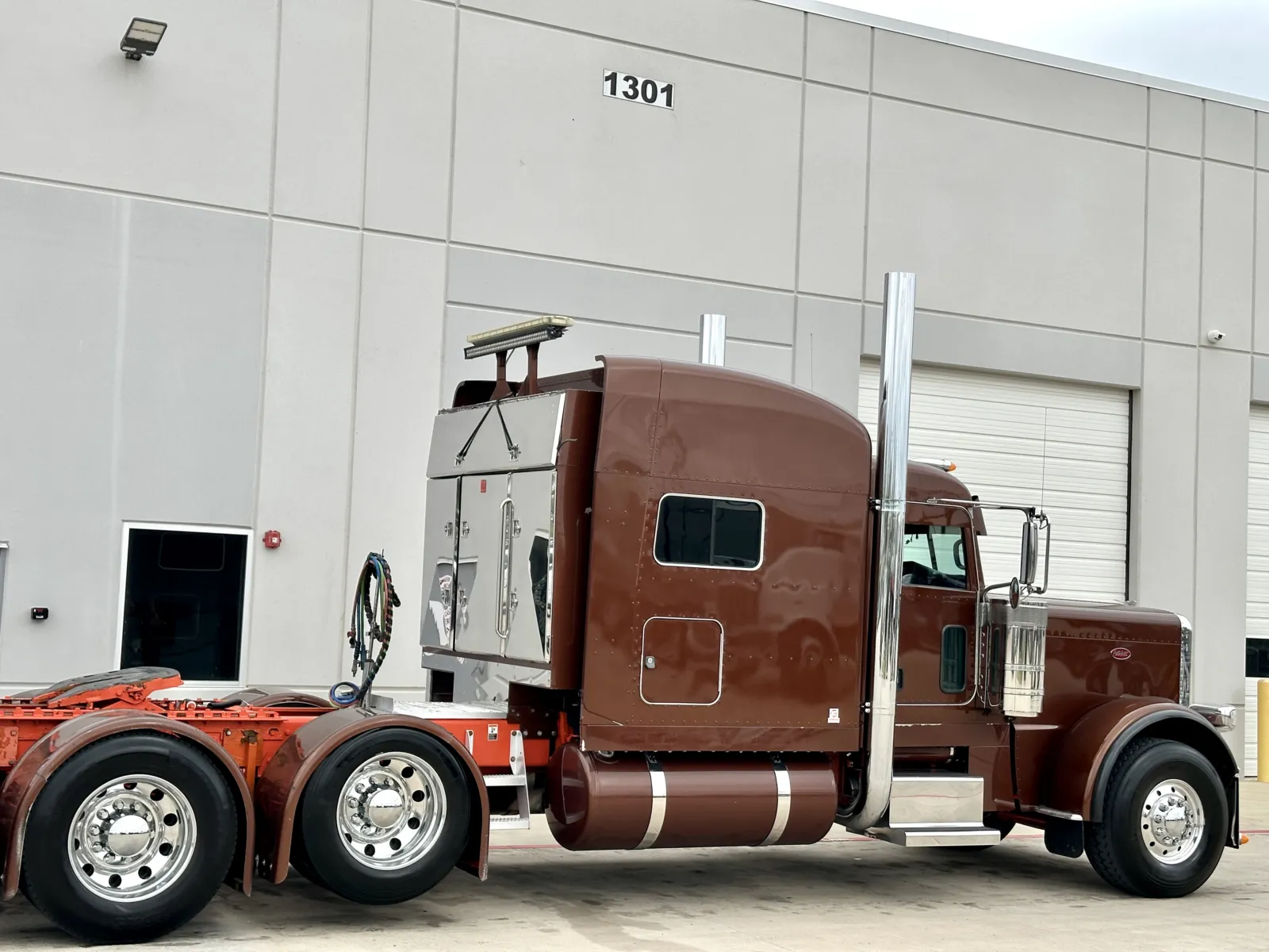 2022 Peterbilt 389 - image 7