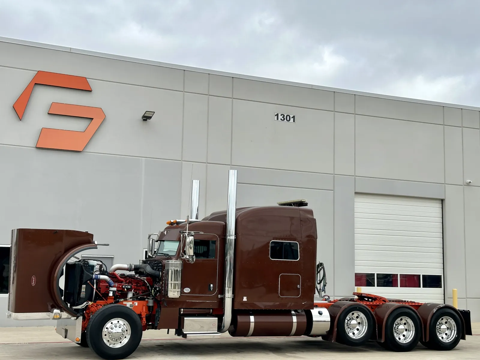 2022 Peterbilt 389 - image 10
