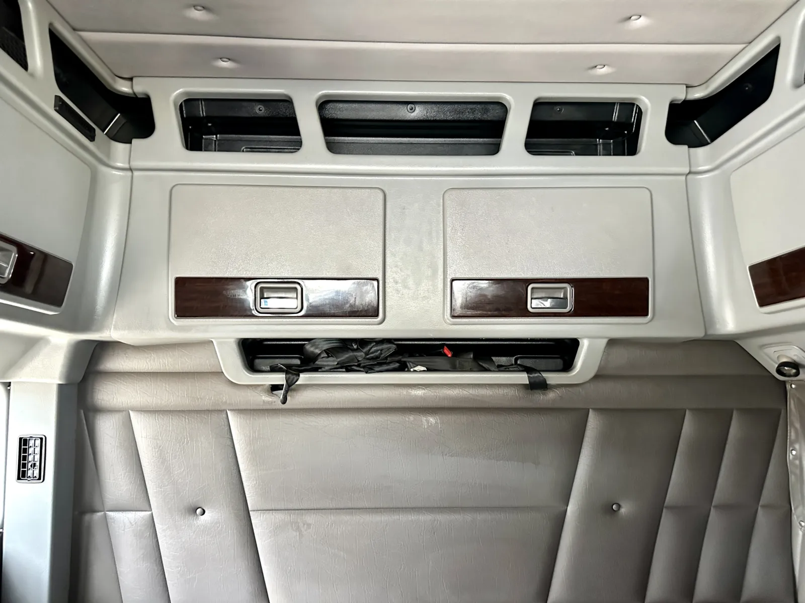 2022 Peterbilt 389 - image 23